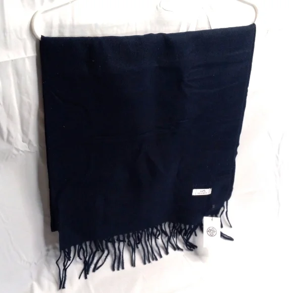 HERMES WOMEN’S NAVY BLUE CASHMERE SCARF - Picture 2 of 5